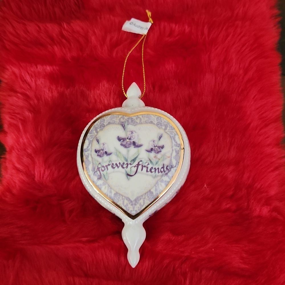 Audrey Jeanne Robert's FOREVER FRIENDS Christmas Ornament